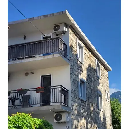 -a- Apartman Kaštela